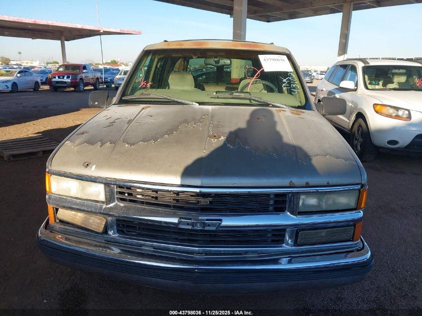 1999 Chevrolet Suburban 1500 Lt VIN: 1GNEC16R4XJ431025 Lot: 43798036