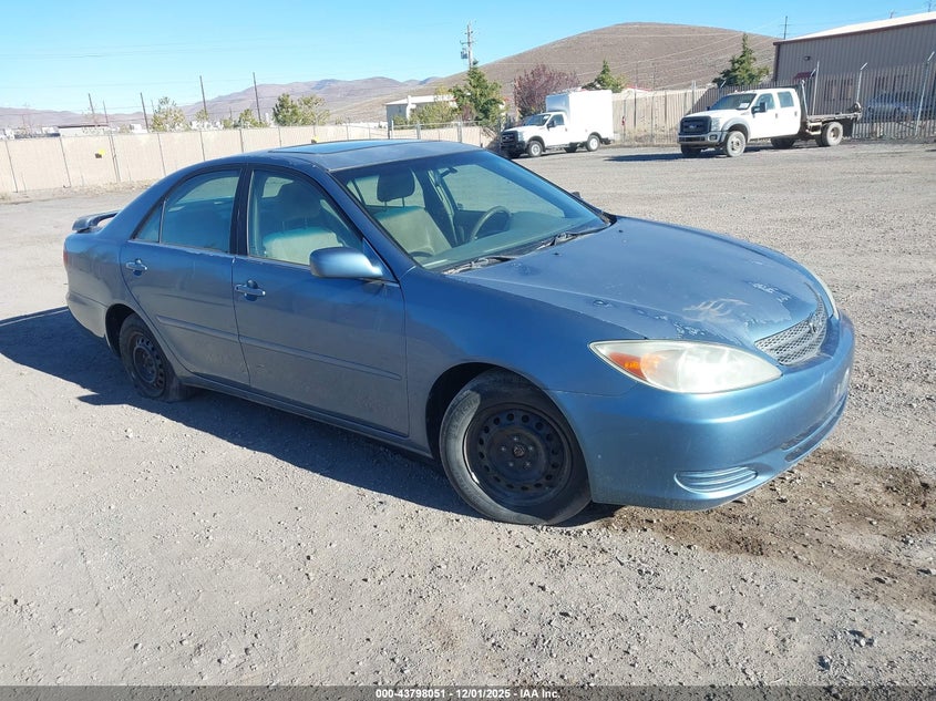 2004 TOYOTA CAMRY LE V6