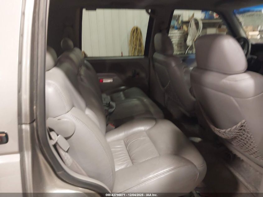 1999 Chevrolet Tahoe Ls VIN: 1GNEK13RXXJ537437 Lot: 43798071