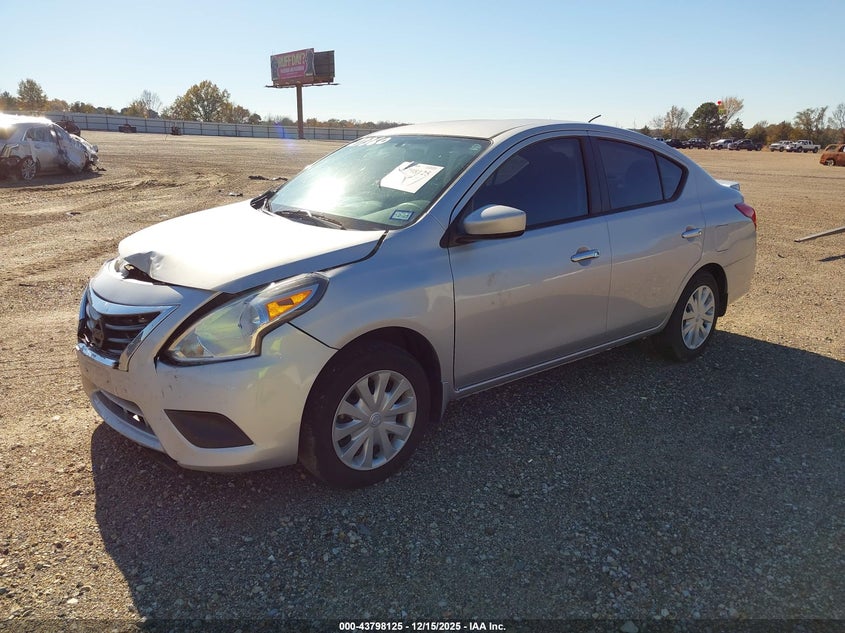 3N1CN7AP8HL820525 2017 NISSAN VERSA photo no. 2