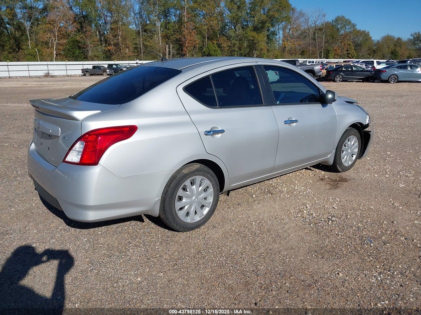 3N1CN7AP8HL820525 2017 NISSAN VERSA photo no. 4