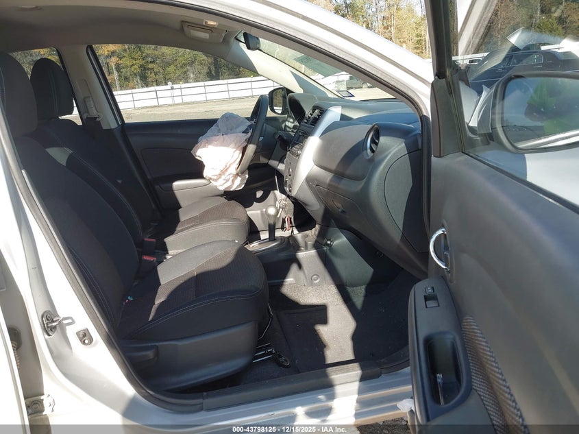 3N1CN7AP8HL820525 2017 NISSAN VERSA photo no. 5