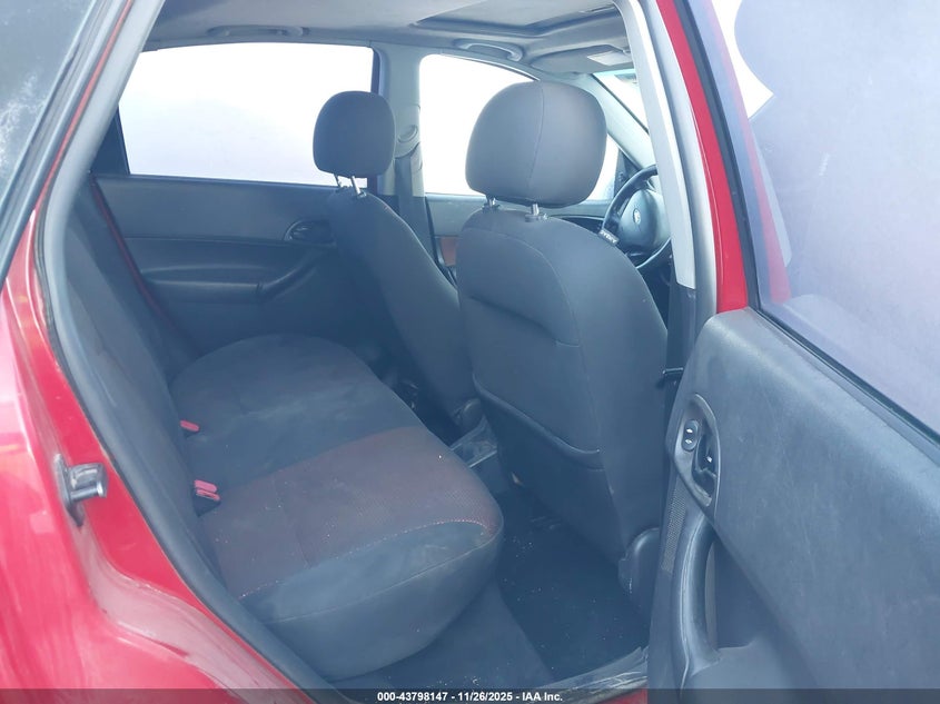 2007 Ford Focus St VIN: 1FAHP38Z37W197794 Lot: 43798147