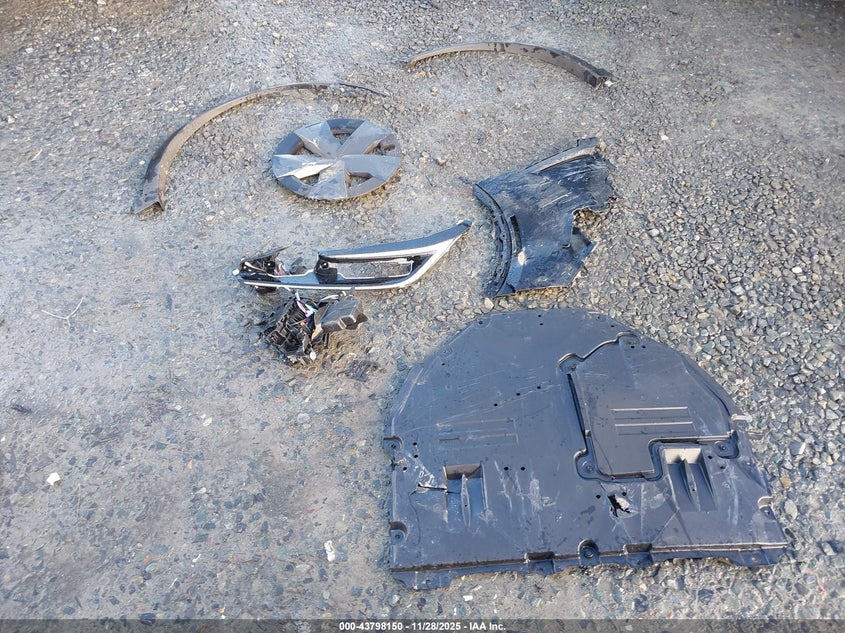 2025 Toyota Prius Le Awd-E VIN: JTDADABU3S3030769 Lot: 43798150