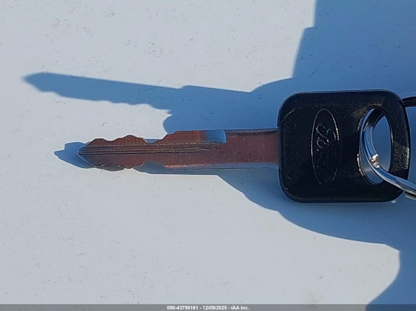 2008 Ford E-450 Cutaway VIN: 1FDXE45S38DA65233 Lot: 43798161