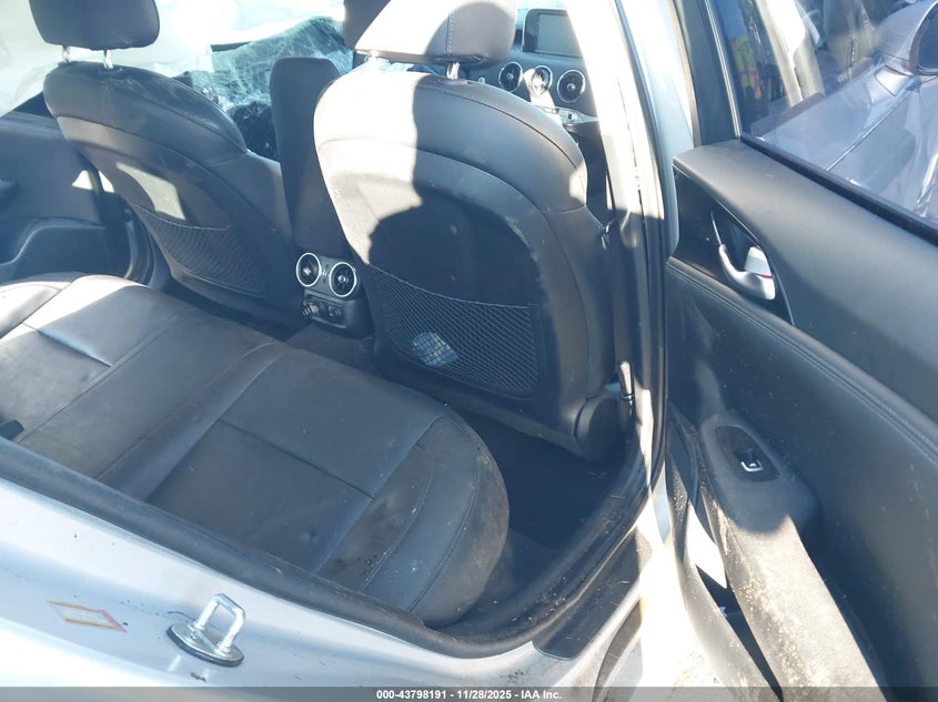 2018 Kia Stinger VIN: KNAE15LA8J6032856 Lot: 43798191