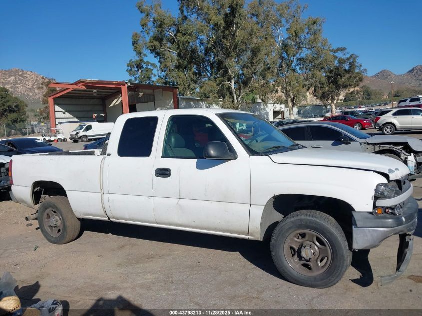 2002 Chevrolet Silverado 1500 VIN: 2GCEC19V621208425 Lot: 43798213