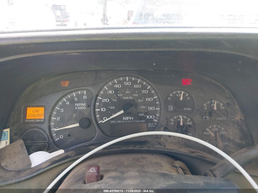 2002 Chevrolet Silverado 1500 VIN: 2GCEC19V621208425 Lot: 43798213