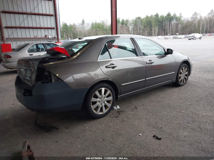 1HGCM665X7A048795 2007 HONDA ACCORD photo no. 4