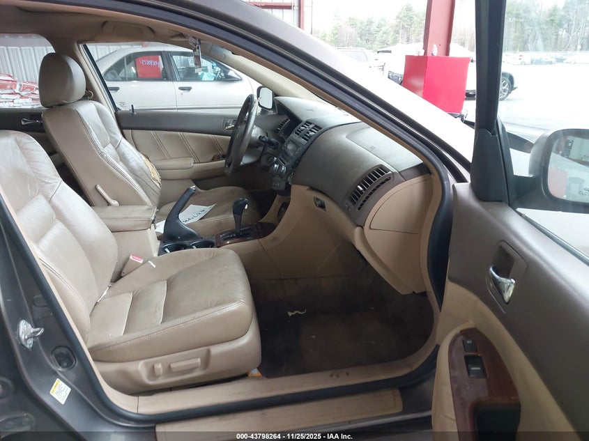 1HGCM665X7A048795 2007 HONDA ACCORD photo no. 5