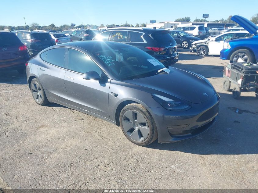 TESLA MODEL 3 REAR-WHEEL DRIVE
