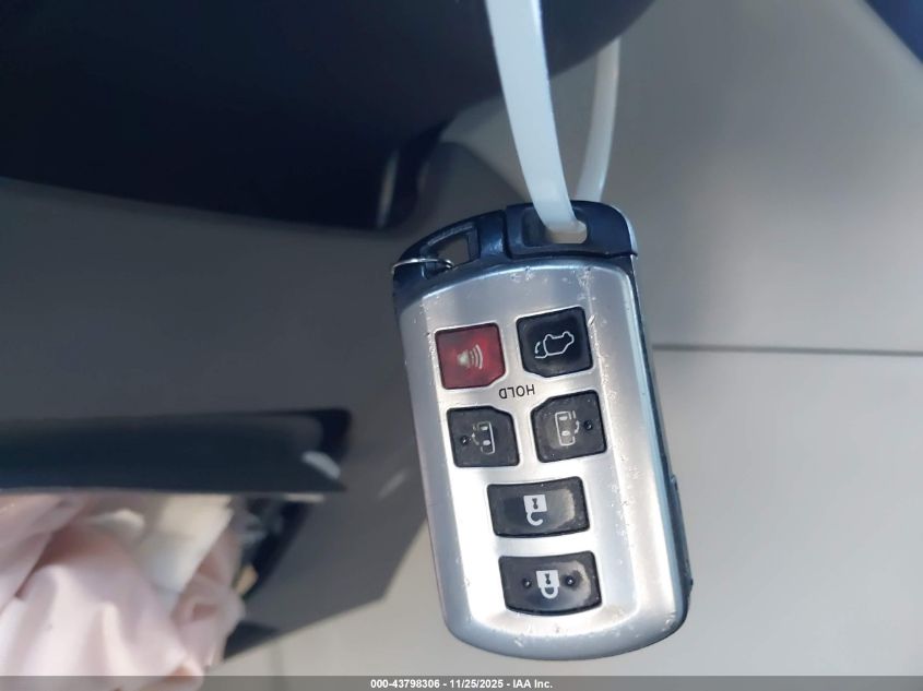 2016 Toyota Sienna Xle 8 Passenger VIN: 5TDYK3DCXGS729049 Lot: 43798306