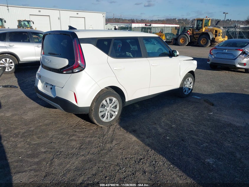 2023 Kia Soul Lx