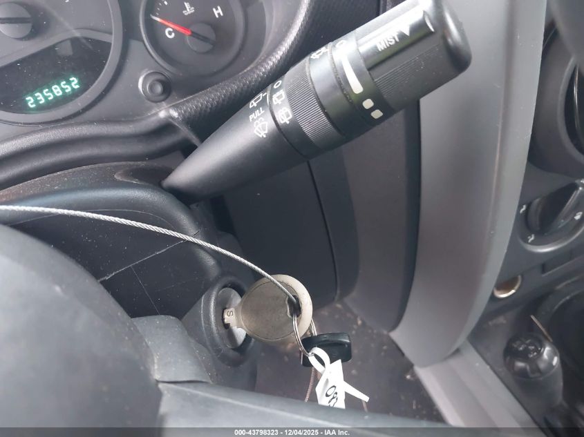 2007 Jeep Wrangler X VIN: 1J4FA24167L114075 Lot: 43798323