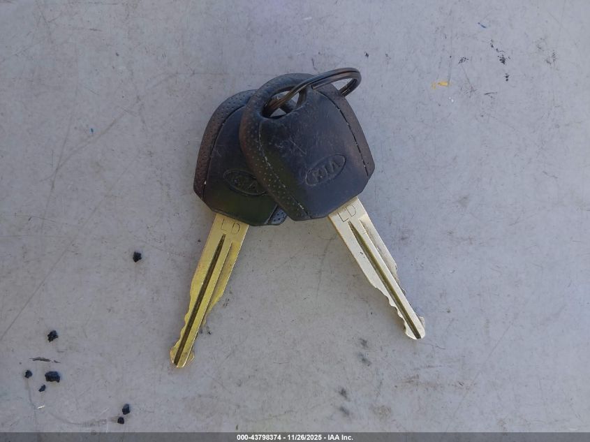 2004 Kia Spectra Ex/Lx VIN: KNAFE121845060444 Lot: 43798374