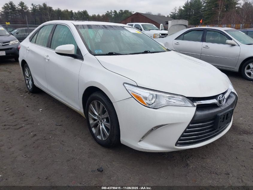TOYOTA CAMRY XLE