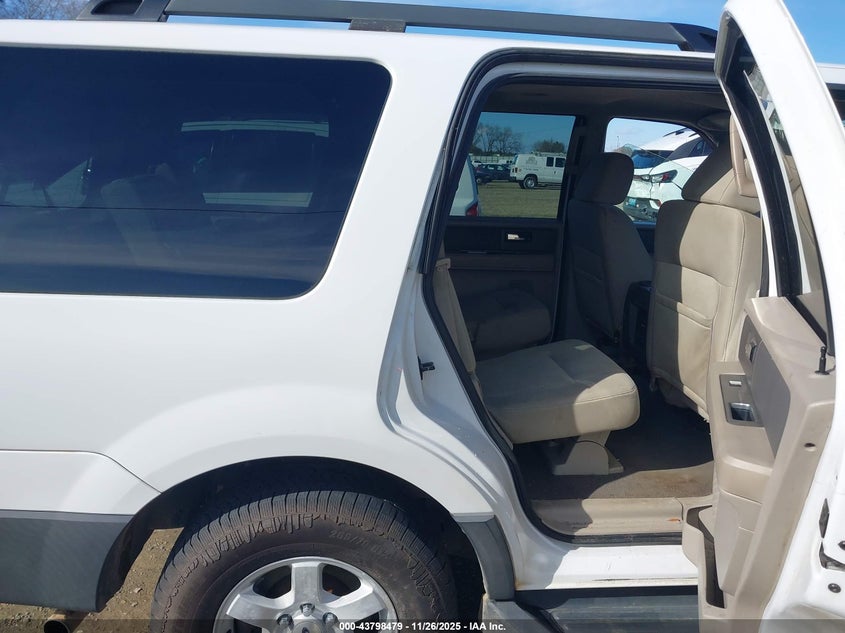 2007 Ford Expedition Xlt VIN: 1FMFU15577LA37964 Lot: 43798479