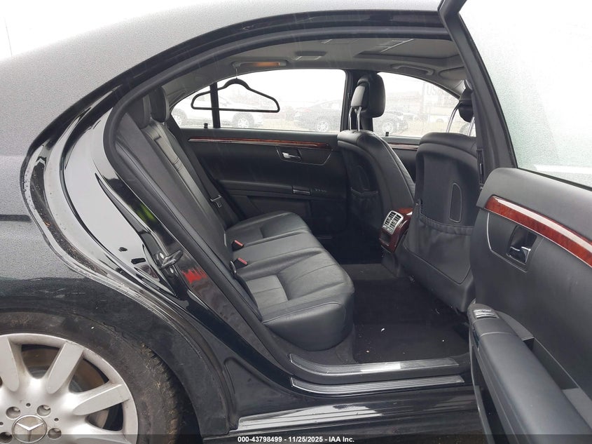 2008 Mercedes-Benz S 550 4Matic VIN: WDDNG86X18A230954 Lot: 43798499