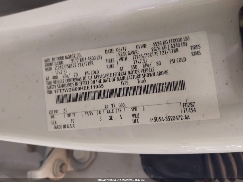 2017 Ford F-250 Xl VIN: 1FT7W2B69HEE11955 Lot: 43798594