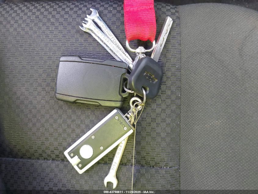 2017 Chevrolet Silverado 1500 2Lt VIN: 3GCUKREC3HG427893 Lot: 43798611