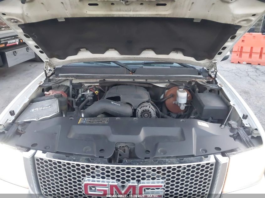 2008 GMC Sierra 1500 Denali VIN: 2GTEK638181152194 Lot: 43798627