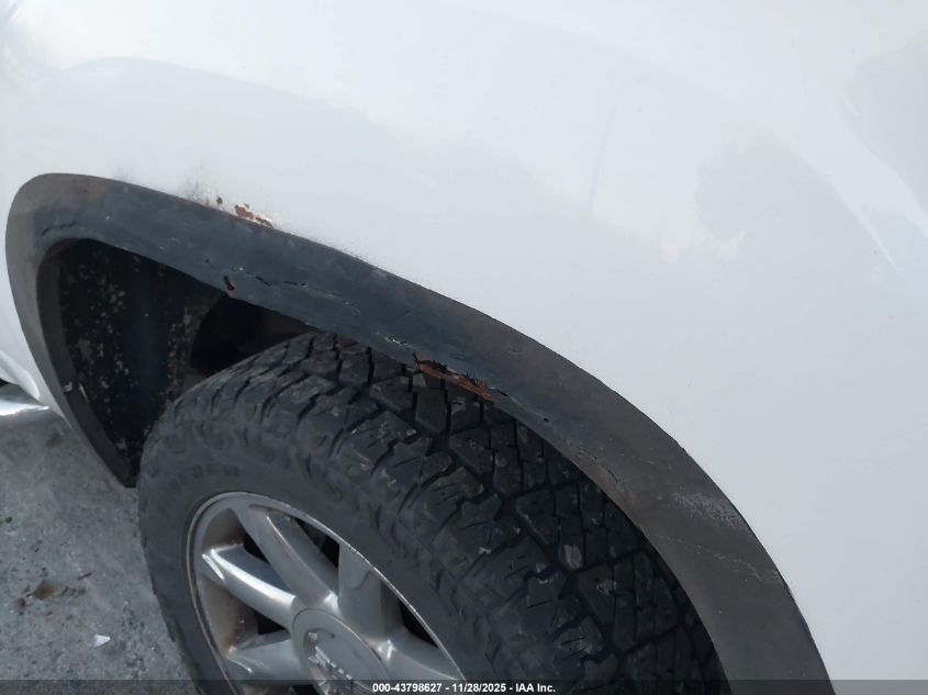 2008 GMC Sierra 1500 Denali VIN: 2GTEK638181152194 Lot: 43798627