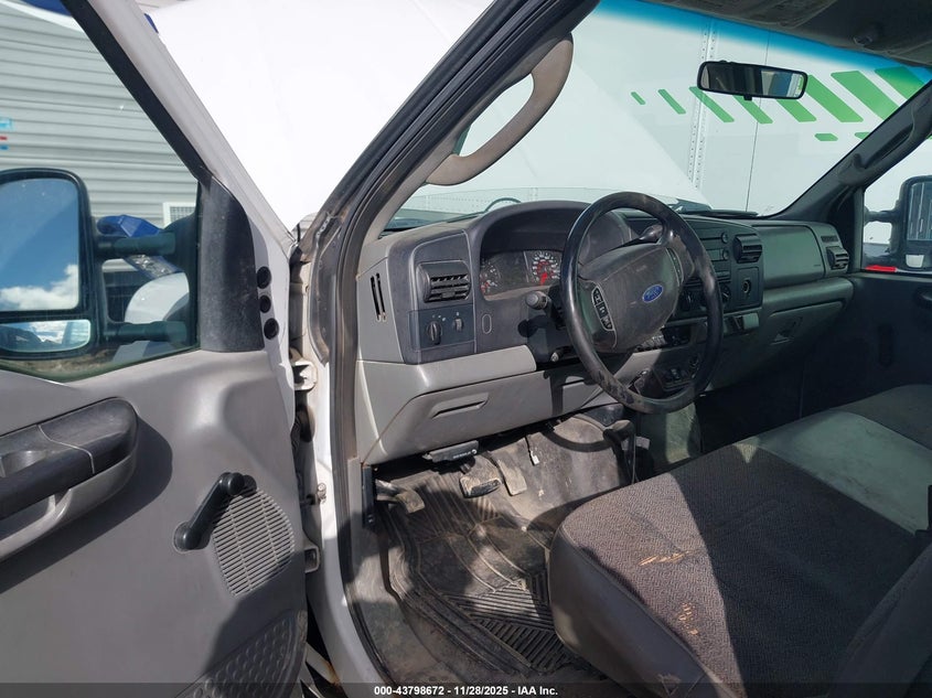 1FDAW57P65EC03404 2005 FORD F550 photo no. 6