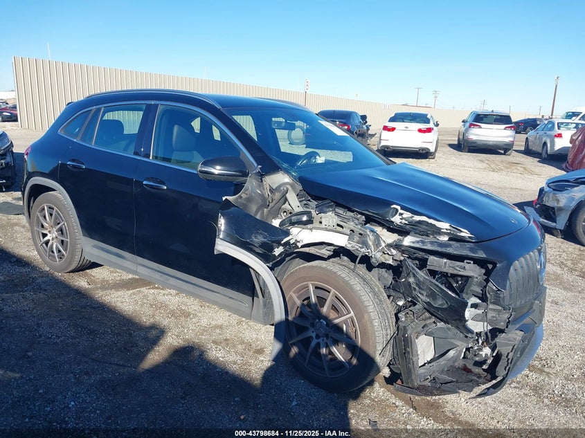 MERCEDES-BENZ GLA-CLASS 4MATIC