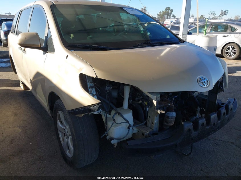 2011 Toyota Sienna Base V6 VIN: 5TDZK3DC5BS026763 Lot: 43798728