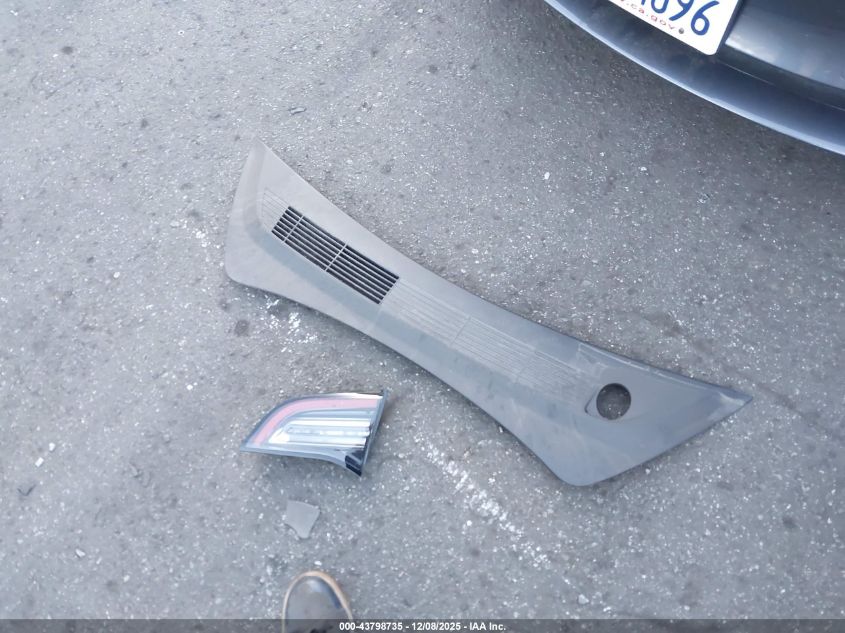 2022 Tesla Model 3 Rear-Wheel Drive VIN: 5YJ3E1EA6NF172015 Lot: 43798735