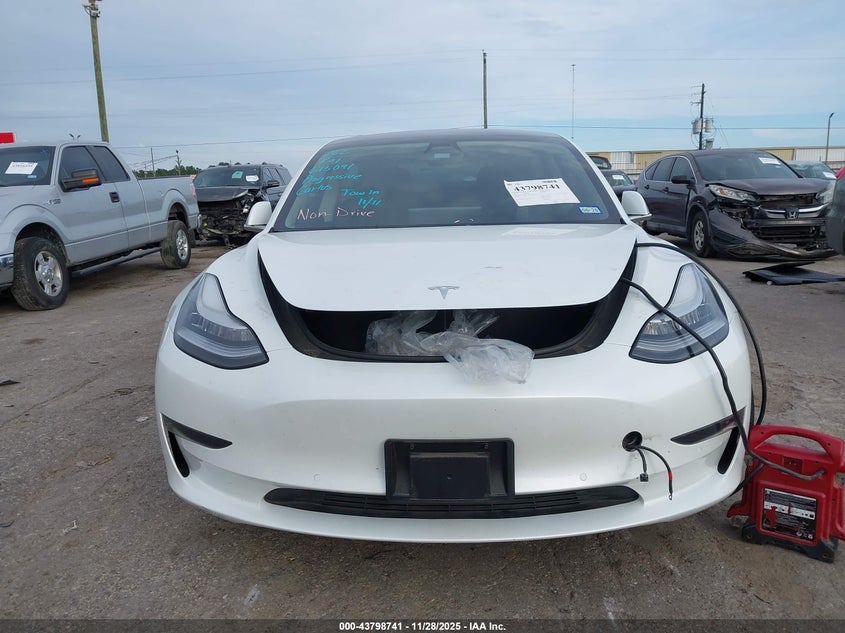 2020 Tesla Model 3 Standard Range Plus Rear-Wheel Drive/Standard Range Rear-Wheel Drive VIN: 5YJ3E1EA8LF613091 Lot: 43798741