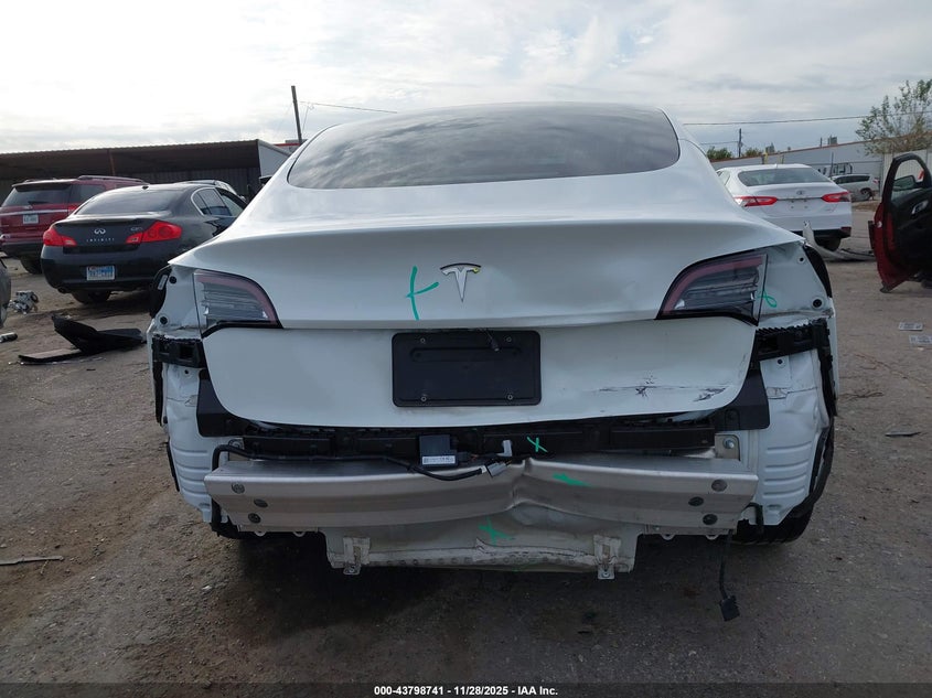2020 Tesla Model 3 Standard Range Plus Rear-Wheel Drive/Standard Range Rear-Wheel Drive VIN: 5YJ3E1EA8LF613091 Lot: 43798741