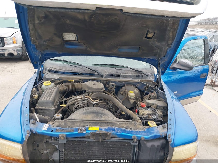 1998 Dodge Dakota Slt/Sport VIN: 1B7GL22X7WS586687 Lot: 43798810