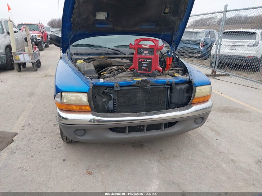 1998 Dodge Dakota Slt/Sport VIN: 1B7GL22X7WS586687 Lot: 43798810