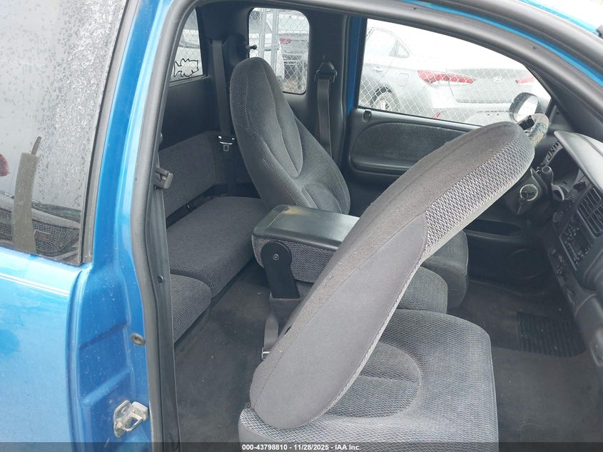 1998 Dodge Dakota Slt/Sport VIN: 1B7GL22X7WS586687 Lot: 43798810