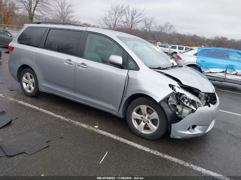 TOYOTA SIENNA LE 8 PASSENGER