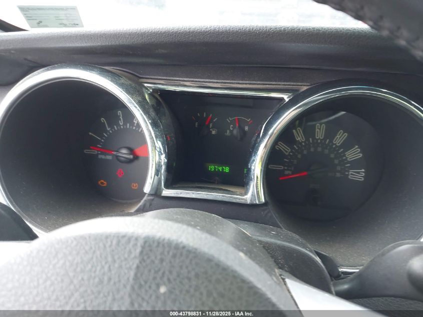 2007 Ford Mustang V6 Deluxe/V6 Premium VIN: 1ZVFT80N175212976 Lot: 43798831