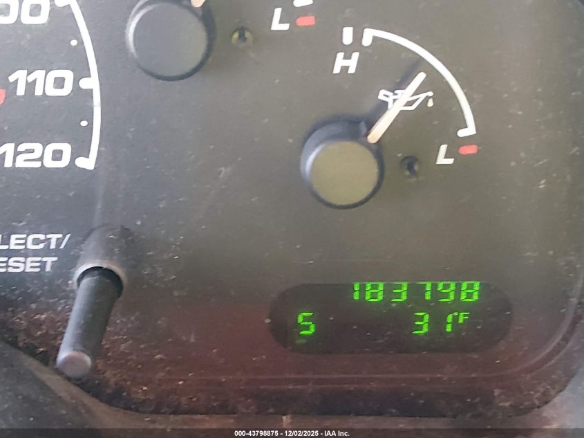 2002 Ford Explorer Xlt VIN: 1FMDU73WX2ZB94089 Lot: 43798875