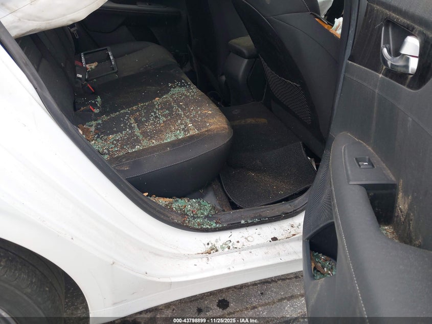 2019 Kia Forte S VIN: 3KPF34AD7KE018497 Lot: 43798899