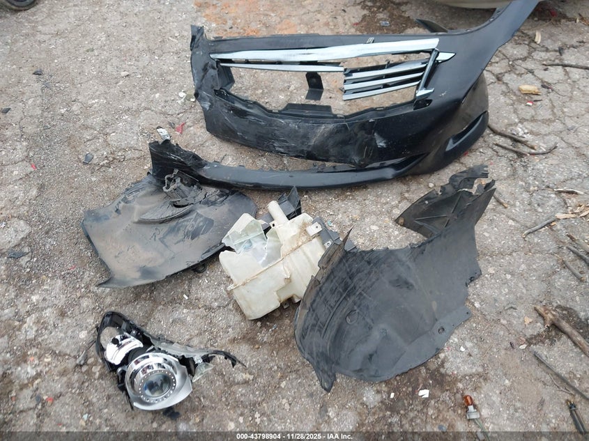 2010 Infiniti G37 Journey VIN: JN1CV6APXAM402358 Lot: 43798904