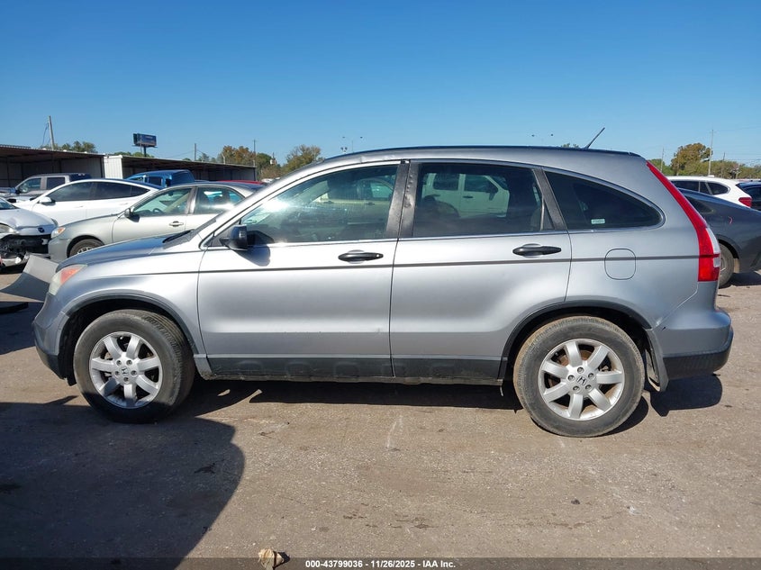 2008 Honda Cr-V Lx VIN: 3CZRE38308G704841 Lot: 43799036