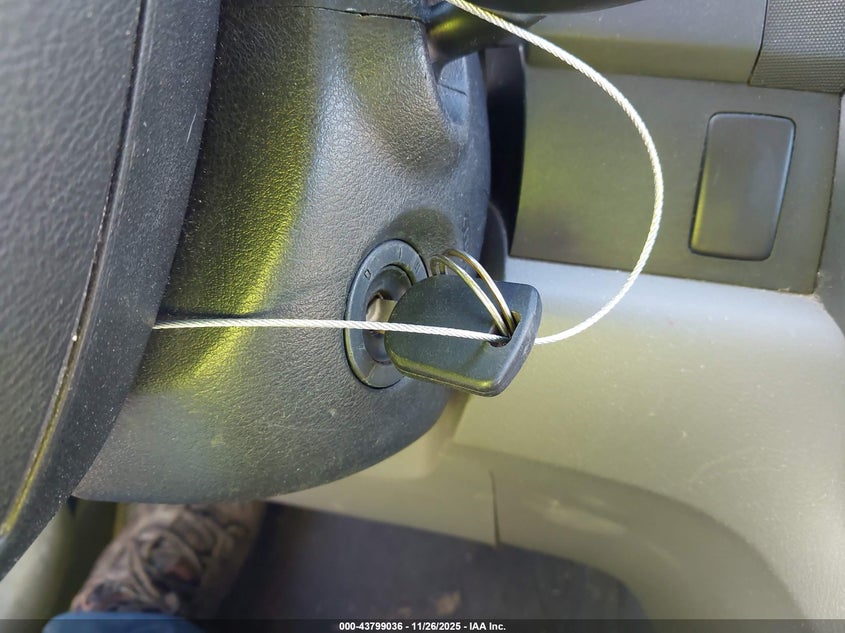 2008 Honda Cr-V Lx VIN: 3CZRE38308G704841 Lot: 43799036