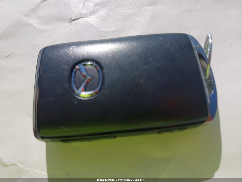 2025 Mazda Cx-30 2.5 S Preferred Package VIN: 3MVDMBCMXSM854718 Lot: 43799089