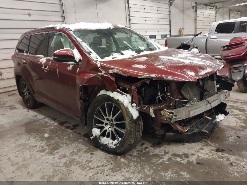 TOYOTA HIGHLANDER SE