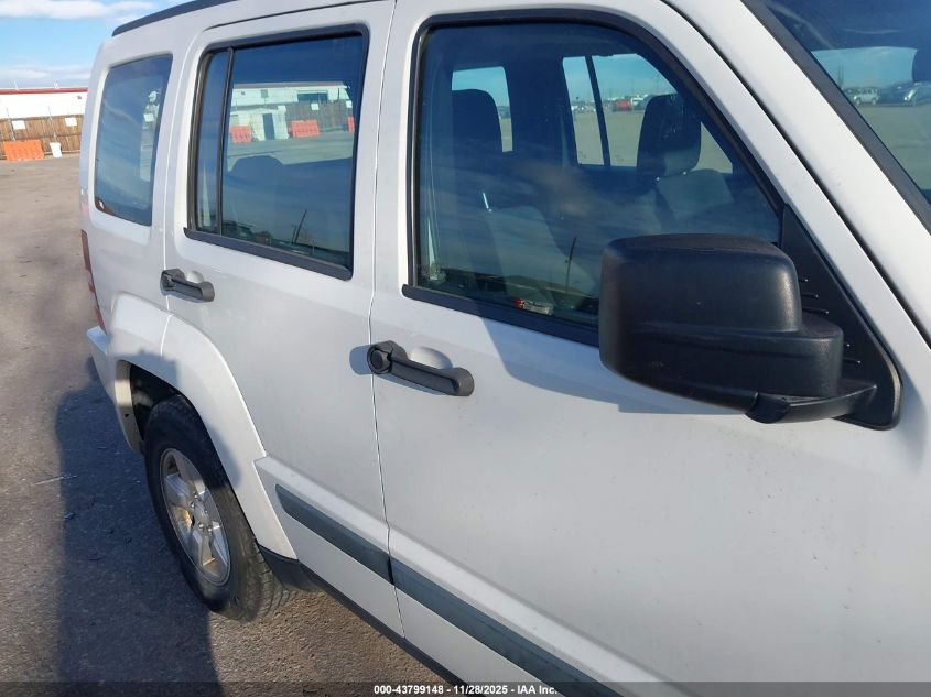 2009 Jeep Liberty Sport VIN: 1J8GN28K79W527621 Lot: 43799148