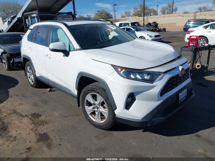 TOYOTA RAV4 XLE