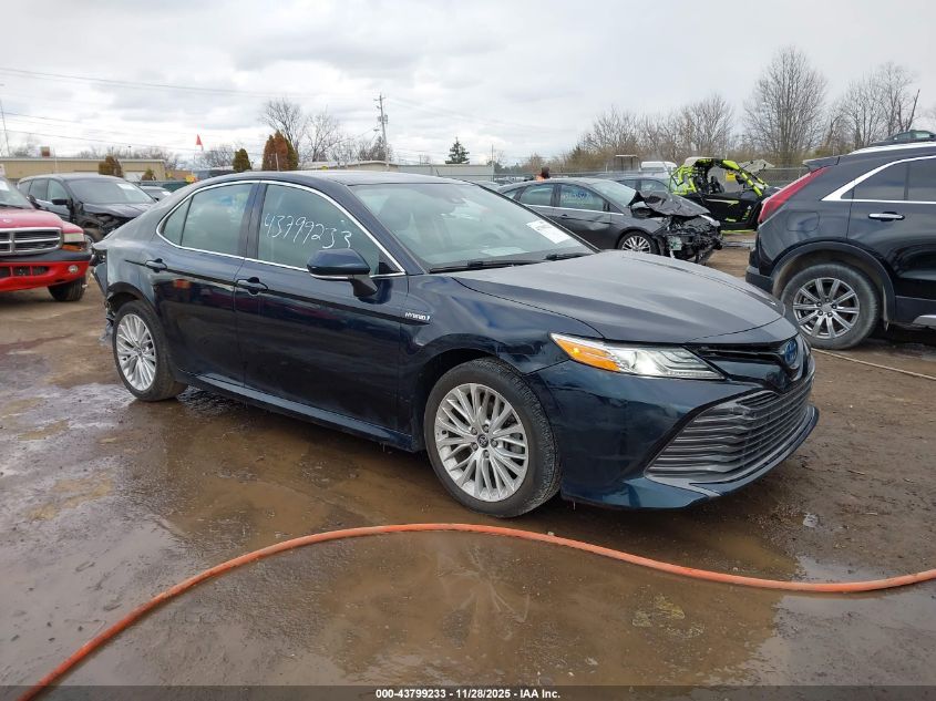 TOYOTA CAMRY HYBRID XLE HYBRID