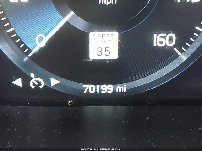 2017 Volvo Xc90 T6 Momentum VIN: YV4A22PK4H1149368 Lot: 43799241