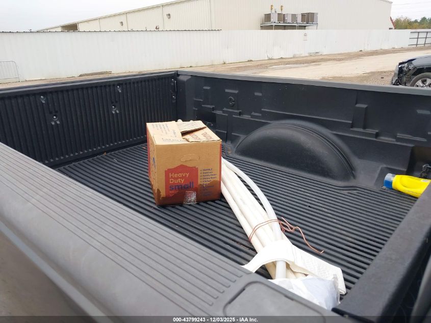 2003 Ford F-150 Xl/Xlt VIN: 1FTRF17213NA07050 Lot: 43799243