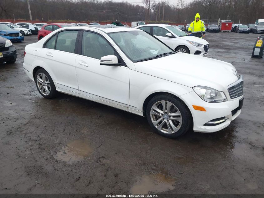 MERCEDES-BENZ C-CLASS LUXURY 4MATIC